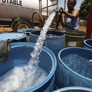 ¿Te vas a quedar sin agua? Aquí te decimos cuánto cuesta pedir una pipa