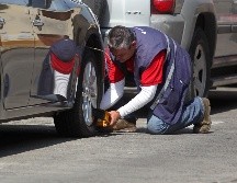 Los inmovilizadores serán colocados en autos de conductores reincidentes en faltas. ARCHIVO