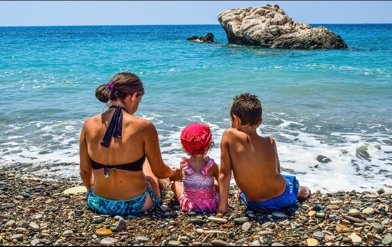 Una familia mexicana paga en promedio 44% más este año por ir a la playa, en comparación con el año pasado. ESPECIAL
