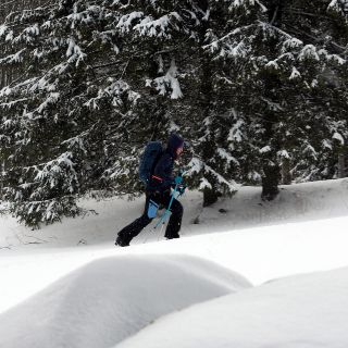 Nueva tormenta amenaza con más lluvia y nieve a una anegada California