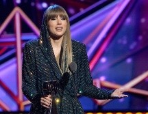 En medio de su gira mundial, Taylor Swift asistió a los iHeartRadio Awards para ser premiada por su impacto en la cultura popular. AP/ Chris Pizzello