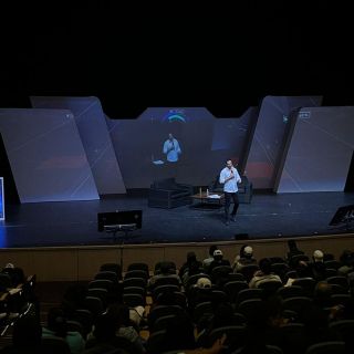 Congreso Jóvenes NEXT expone a tapatíos los retos y beneficios de emprender a corta edad