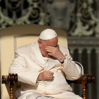 Previo a Semana Santa, el Papa Francisco acude a un hospital para análisis