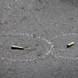 Por balacera, alumnos se refugian bajo butacas en Cuernavaca