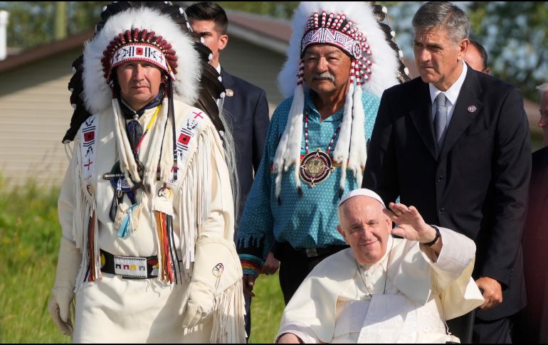 Durante su viaje a Canadá en julio del año pasado, los grupos indígenas de Quebec reclamaron al papa Francisco que renegara de la Doctrina. AP/ARCHIVO