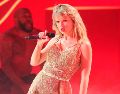 En sus 17 años de carrera, Taylor Swift se ha consolidado como una de las intérpretes y compositoras más influyentes en la escena musical. AFP/ JC Olivera