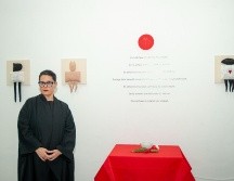 La artista textil Naela Flores, tomó inspiración del pintor surrealista Víctor Browner, al crear las piezas de esta exhibición. CORTESÍA