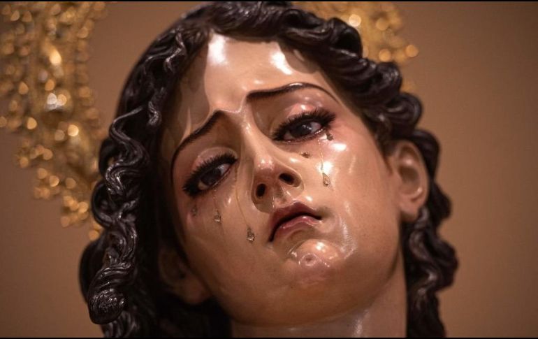 Escultura de María Magdalena en la exposición de arte religioso 