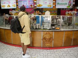 Las nieves raspadas se han vuelto una tradición del Parque Morelos. EL INFORMADOR/ARCHIVO