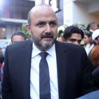 Llama rector de la UdeG a cuidar y enriquecer la obra de Raúl Padilla