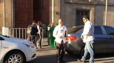 El padre Solalinde llegó a Palacio Nacional. SUN