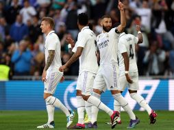 La UEFA informó que los premios incluyen los montos por disputar la fase de grupos, bonificaciones por resultados, un porcentaje de los derechos audiovisuales y pagos extras por antecedentes. AFP / ARCHIVO