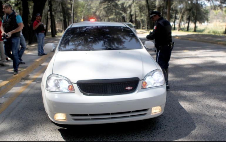 El legislador calificó como excesiva la penalización vigente que va de mil 556 a dos mil 593 pesos y el retiro del vehículo de la circulación. EL INFORMADOR/ARCHIVO