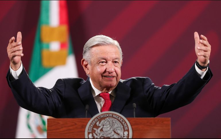 El Presidente Andrés Manuel López Obrador dijo que la compra de 13 plantas de generación eléctrica que pertenecían a Iberdrola garantizará que no aumente el precio de la luz. EFE