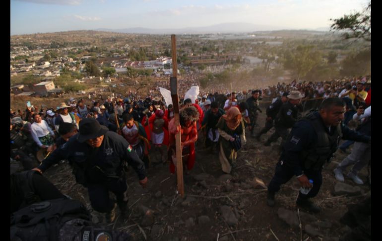 El Viernes Santo conmemora la Pasión y Muerte de Jesús en la cruz, en cuestión teológica es la intersección por la salvación universal. EL INFORMADOR / C. Zepeda