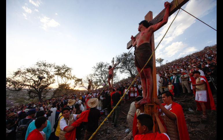 El Viernes Santo conmemora la Pasión y Muerte de Jesús en la cruz, en cuestión teológica es la intersección por la salvación universal. EL INFORMADOR / C. Zepeda