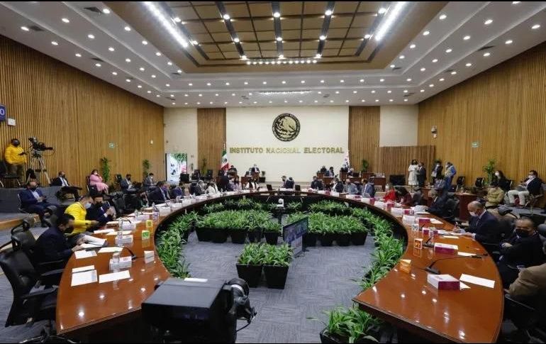 El juez argumenta en favor del instituto, asegura que la reforma electoral no “justifica objetivamente” la reestructuración INE. SUN/ Archivo