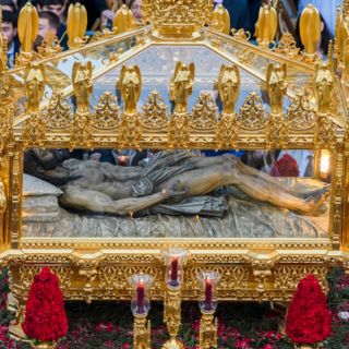 ¿Por qué el Sábado de Santo es el día "del ocultamiento de Dios"?