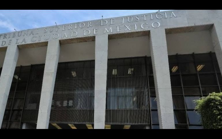 La omisión del servidor público vulneró su libertad personal, así como su derecho a la seguridad jurídica y a la honra pública. SUN