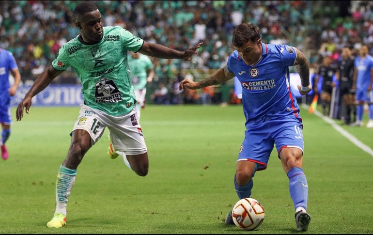 León y Cruz Azul quedaron a deber en su partido. EFE/Luis Ramírez