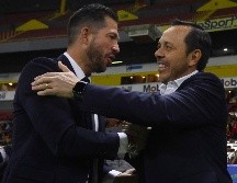 Benjamín Mora y Eduardo Fentanes durante el partido de la jornada 4 del torneo Clausura 2023. IMAGO 7