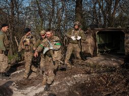 La ley intenta corregir los numerosos errores cometidos durante la movilización parcial ordenada por Vladimir Putin, que provocó el éxodo masivo de cientos de miles de rusos. AP/I. Rybakova