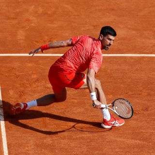 Djokovic, de menos a más en su debut contra Gakhov en Montecarlo