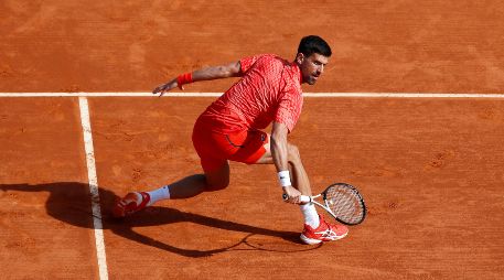 Novak Djokovic, líder del ránking de la ATP, debutó con victoria en el torneo de Montecarlo. EFE / S. Nogier