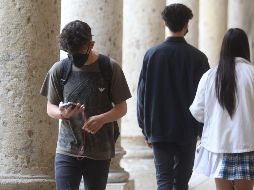 Todos los documentos de los interesados para recoger la Tarjeta del Bienestar deberán entregarse en original y copia. EL INFORMADOR / ARCHIVO