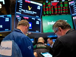 El parqué neoyorquino sigue esperando con nerviosismo los datos de inflación en Estados Unidos que se conocerán estos días y que pueden ser claves para adelantar los posibles próximos pasos de la Reserva Federal (Fed). AP / ARCHIVO