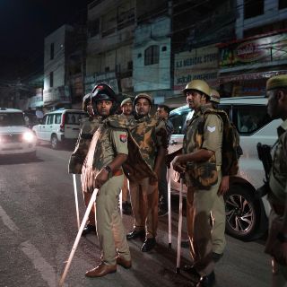 Fingen entrevistar a expolítico y lo ejecutan en ataque captado en vivo
