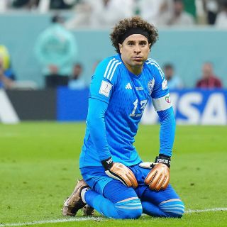 El noble gesto de Memo Ochoa con aficionados de la Salernitana