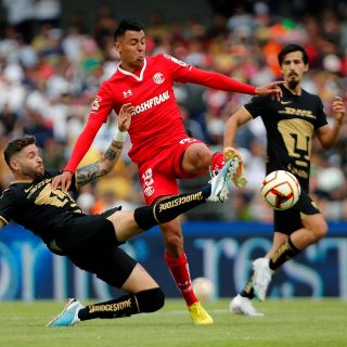 Pumas derrota a Toluca y sueña con un boleto al repechaje