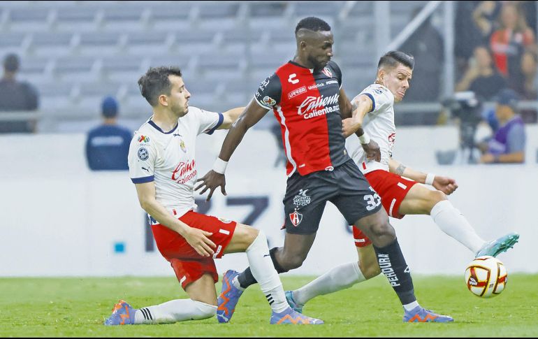 Chivas y Atlas no han sido equipos avasalladores en este semestre, pero con sus métodos, ambos conjuntos están en posiciones de Fase Final. IMAGO7