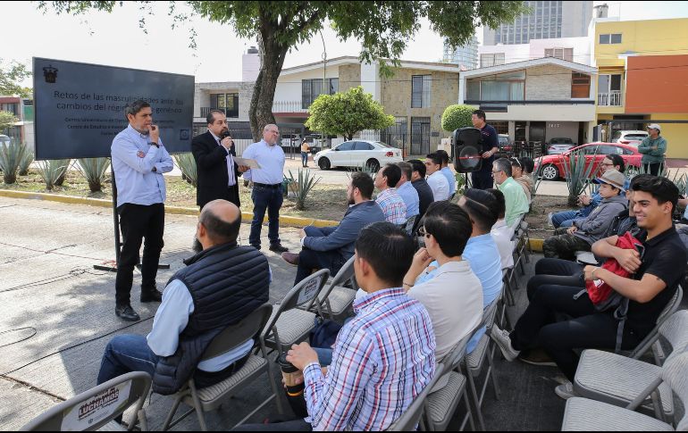 Detallan que lo que se busca es que los hombres trabajen en el reconocimiento de sus conductas, para identificar violencias y conductas machistas. ESPECIAL/UdeG