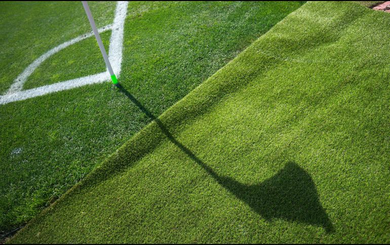 El estudiante cayó al suelo y sufrió convulsiones, así como vómitos. IMAGO7