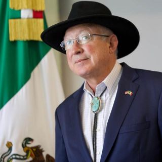 López Obrador recibe en Palacio Nacional a Ken Salazar