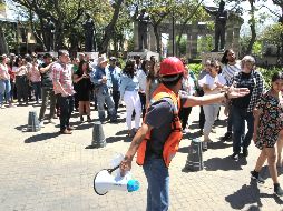 Las personas que participaron en el simulacro atendieron las indicaciones de los elementos de la Unidad Estatal de Protección Civil y Bomberos Jalisco para evitar el caos en el ejercicio. EL INFORMADOR/A. Camacho