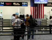 Las personas que viajen a Estados Unidos por turismo o negocios necesitan visas B1/B2, a menos que califiquen para el Programa de Exención de Visa. AFP / Getty Images / ARCHIVO