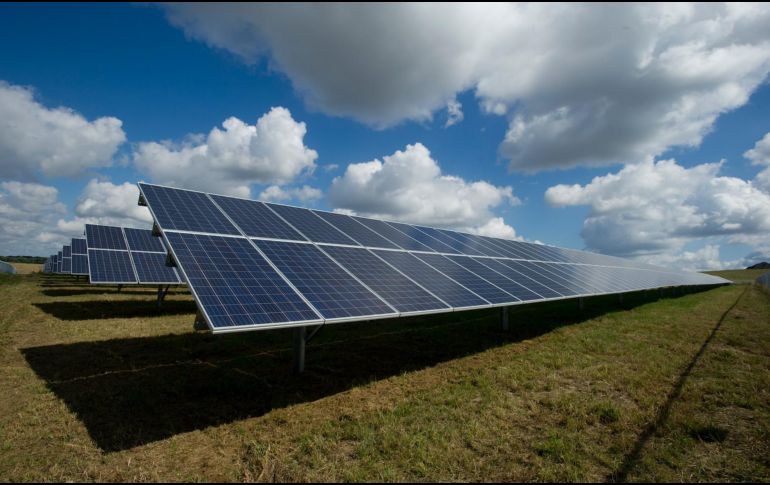 Se espera un uso responsable de los paneles solares. Foto de American Public Power Association en UNPLASH