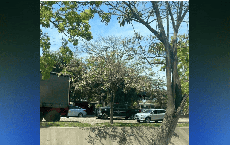 La protesta comenzó en el verificentro, pero luego se trasladó a la avenida, donde hubo enfrentamientos entre la policía y los manifestantes. EL INFORMADOR / O. Álvarez