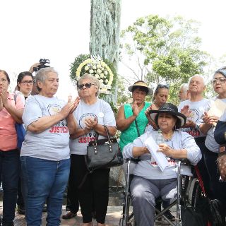 Prometen más apoyos a víctimas del 22 de abril