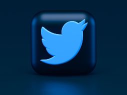 Este domingo, la insignia azul parecía haber vuelto a muchos usuarios con más de un millón de seguidores. ESPECIAL/Foto de Alexander Shatov en Unsplash