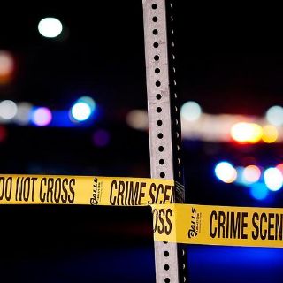 Tren se estrella contra auto en Alemania; mueren tres personas