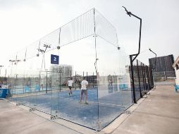 En diversos puntos de la ciudad se pueden encontrar canchas de pádel, donde se puede perfeccionar la práctica de este deporte. ESPECIAL/ Gobierno de Guadalajara