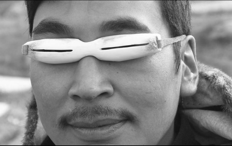La gafas de sol tuvieron con predecesor las gafas de la nieve que utilizan los innuit en el Ártico. GETTY  IMAGES