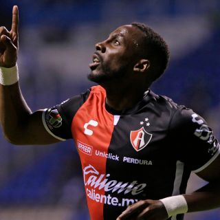 ¿Qué necesita Quiñones para convertirse en campeón de goleo con Atlas?