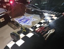 Policías aseguraron un filtro de aire, una batería y una computadora, además de herramientas. ESPECIAL/Policía de Guadalajara