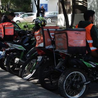 IIEG: ¡Sale caro! Pedir comida por apps aumenta los costos hasta en 30%