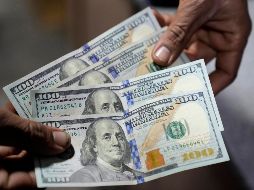 El Índice Dólar amanece con una apreciación marginal de 0.1% este jueves. AP/ARCHIVO